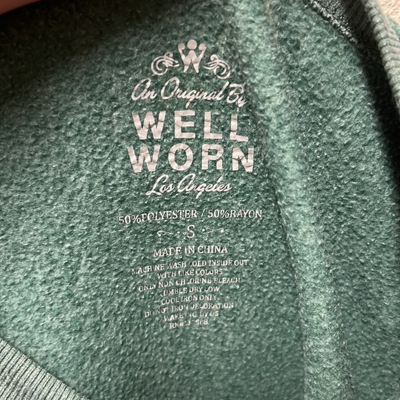 Californium Crewneck - Picture 4 of 4